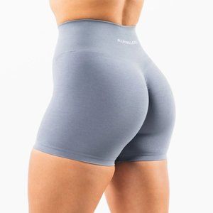 Alphalete Amplify Short | Still Water | Small
